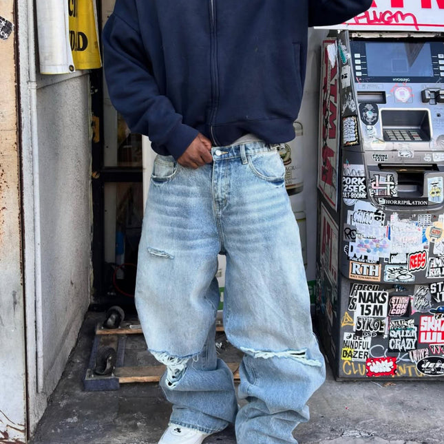 High-street American-style Ripped Jeans For Men — 1629 Style
